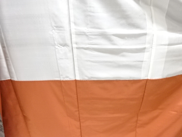  変わり横段に抽象模様織出し本場泥大島紬着物（5マルキ）